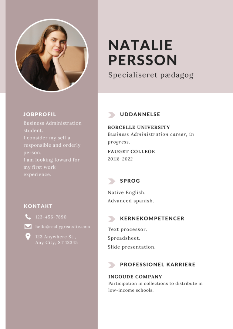 White simple student cv resume